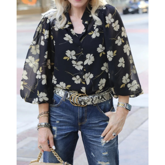 CAbi Cosmo Blouse Black Floral Chiffon Sheer Button Front Top 4159 Size Large - Picture 11 of 13